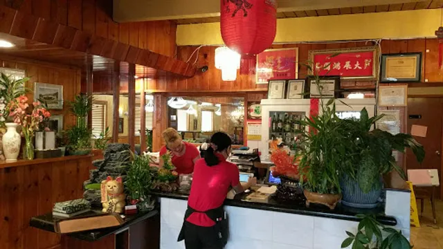 Chi's Garden Restaurant