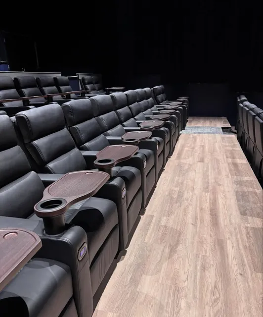 Waverly Palace Theatre