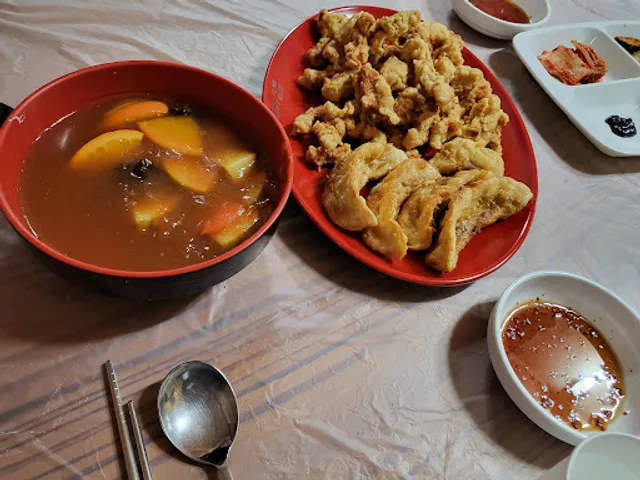 챠우칸 中国餐厅