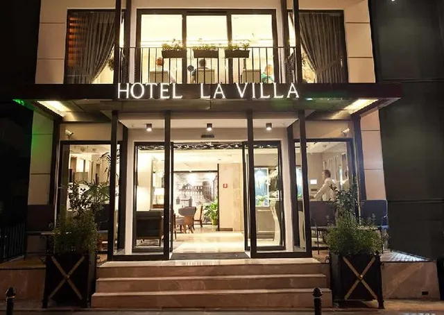 La Villa Hotel