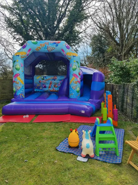 Bubbles Bounce and Play