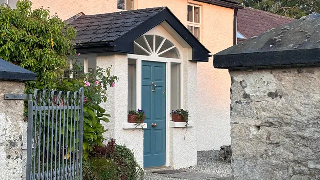 Legan Castle Farmhouse | Holiday Home, Thomastown, Kilkenny
