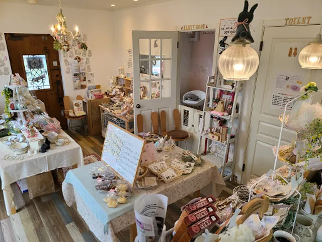 うさぎホテル&カフェ しあわせうさぎ