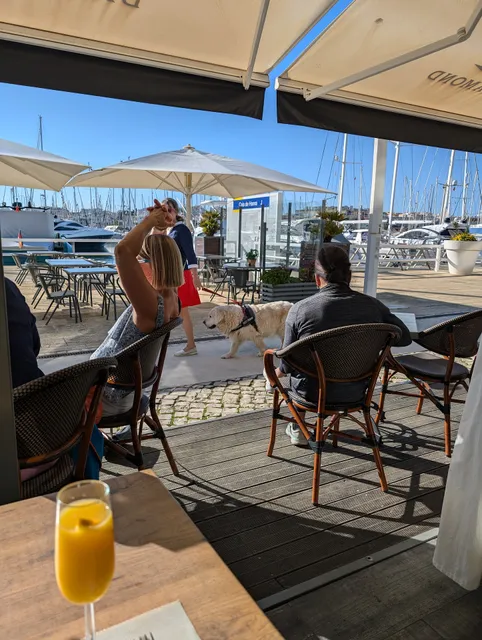 Waterfront Bar & Bistro