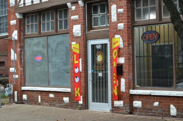 Luna Sol Pizzeria and Bakery