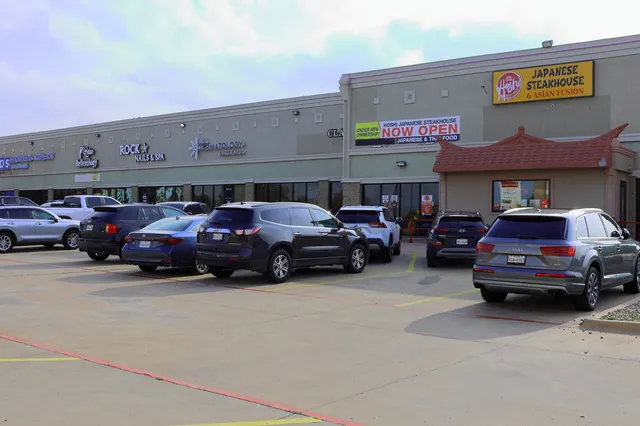 Hoshi Japanese Steakhouse and Asian Fusion