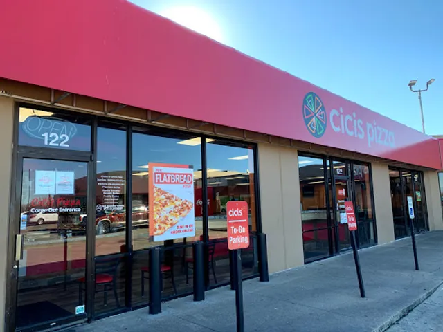 Cicis Pizza