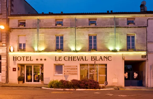 Cit'Hôtel Le Cheval Blanc Cognac centre