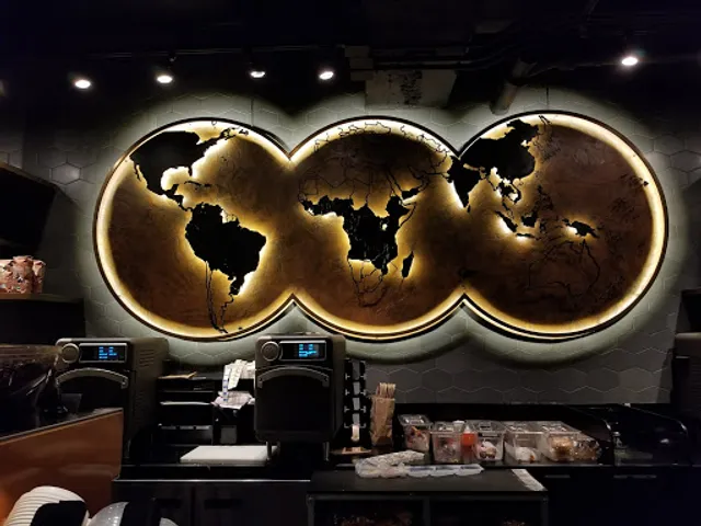 Amtrak Sunnyside Engine House