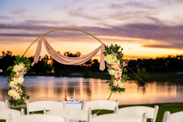 Club 19 Pembroke Lakes