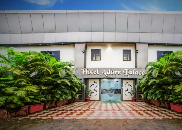 Hotel The Adore Palace