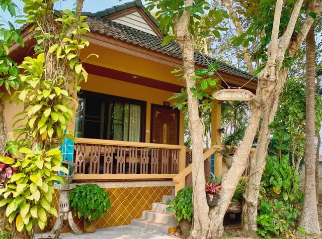 Suan Saeng Chan Hotel