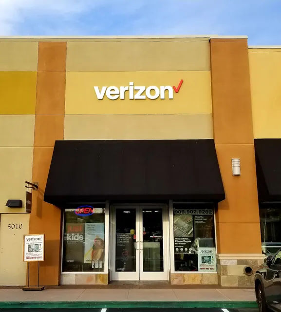 Chino Hills Wireless & Repair - - iPhones & iPad & Samsung & Computer Repairs