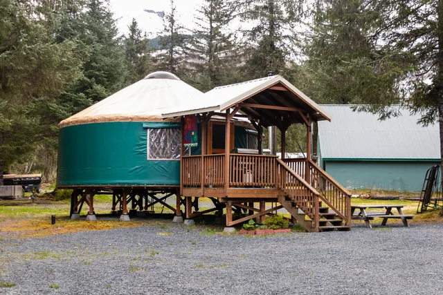 Sourdough Sue's Bear Lake Lodging