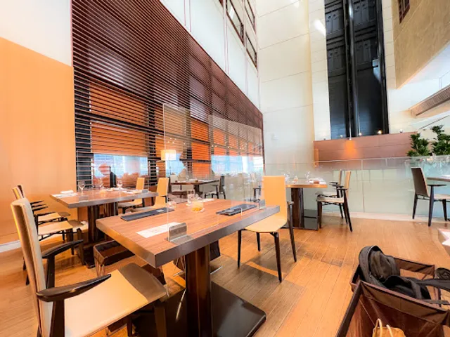 Marunouchi Hotel Pomme d'Adam