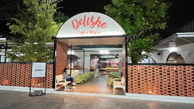 Delishe - Cafe & Restro