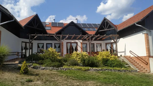 Kaptárkő Vendégház