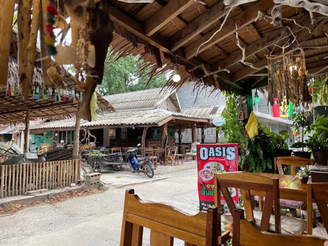 Oasis Bar & Restaurant