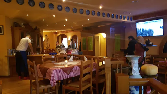 Don Camillo & Peppone