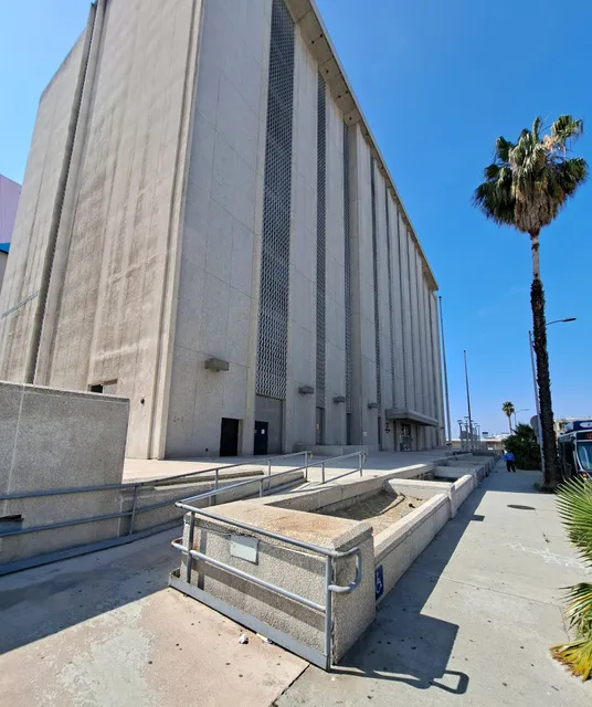 Metropolitan Courthouse