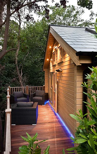 Alum chine log cabin