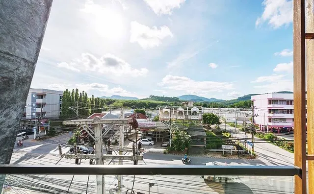 Lemonade Phuket Hotel โรงแรม เลมอนเนด ภูเก็ต