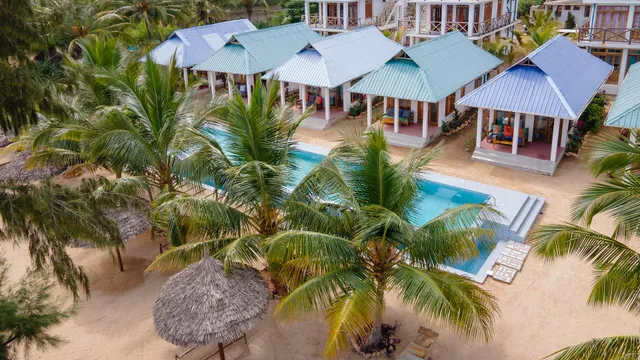 Asante Sana Beach Cottages