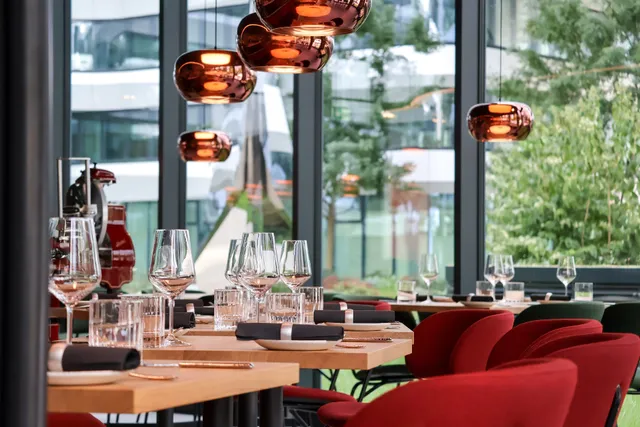 The ARAMARK | Restaurant | Dine & Deli