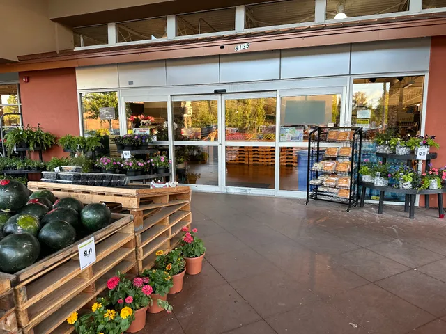 The Market At Birch Bay