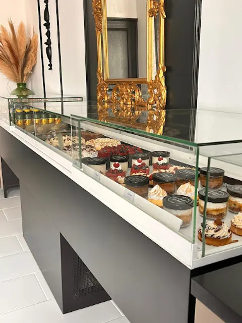 Les Caprices d'Insaf - Salon de thé, pâtisseries, petits-déjeuners, brunchs, carte salées et sucrées !