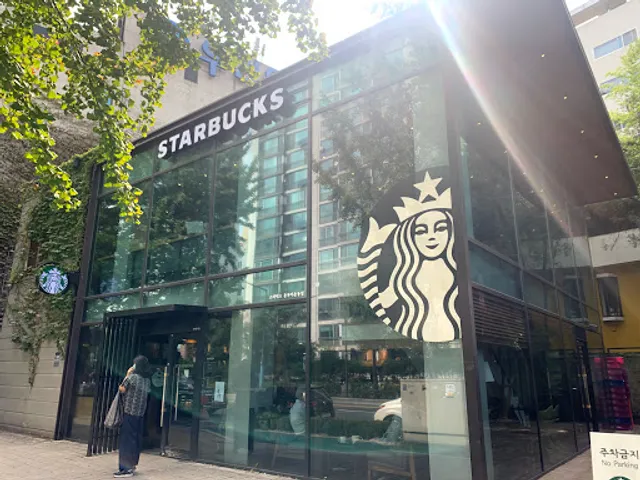 Starbucks Dongbu Ichon-dong