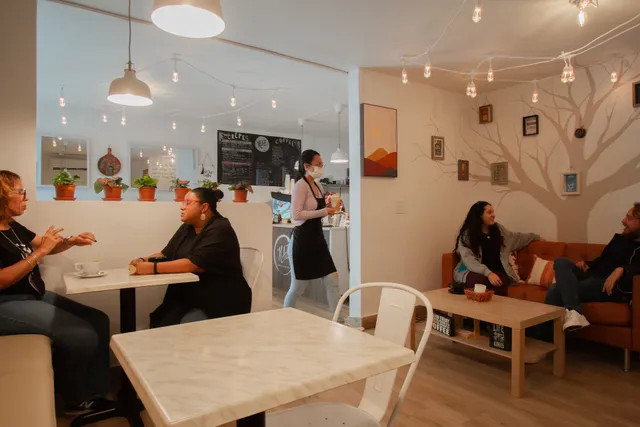 Naz Crêpes & Coffee