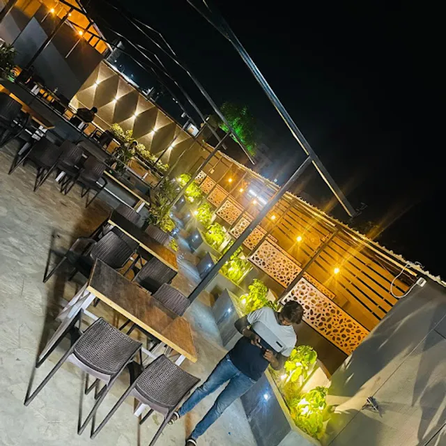 Hotel Chandrama restro bar