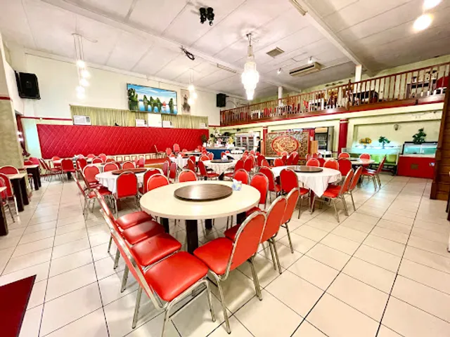 Que Huong Restaurant