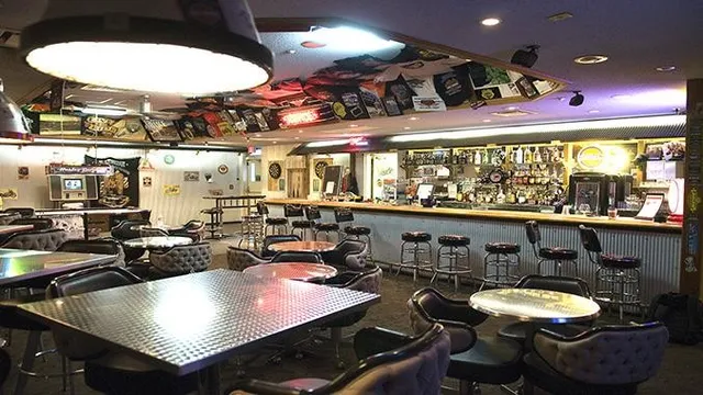 El Cid's Tavern (Officer & Chiefs Lounge)