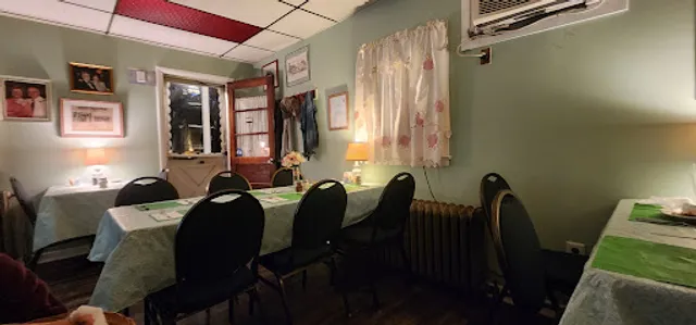 Merrill's Colonial Inn