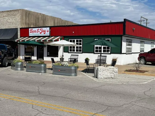 Ben & Jay's Pizzeria