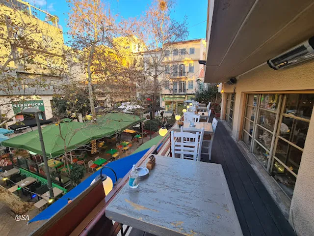 Καφενείον "Η Ωραία Ελλάς" / Kafeneio Oraia Ellas