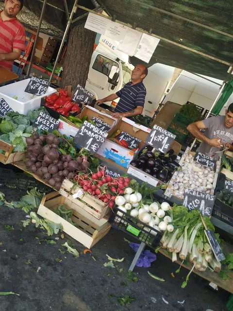 Entrevías Farmers Market