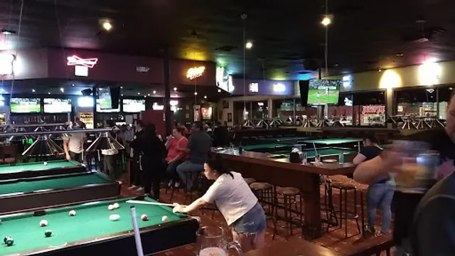 Pockets Billiards, Wings & Beer