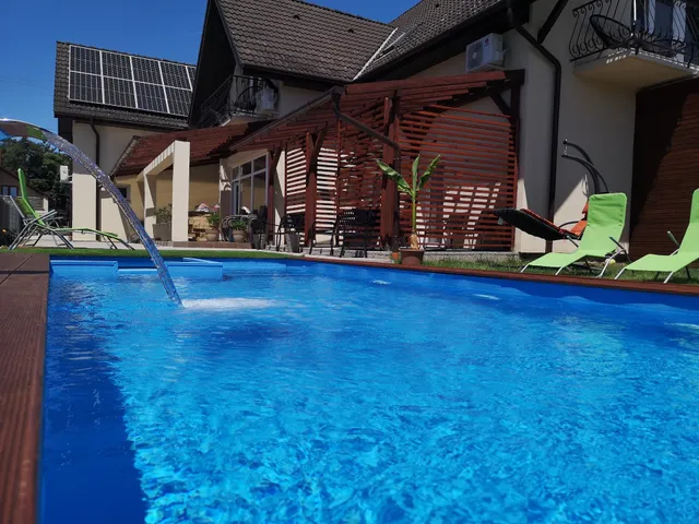 Villa Balifornia, Bed & Breakfast