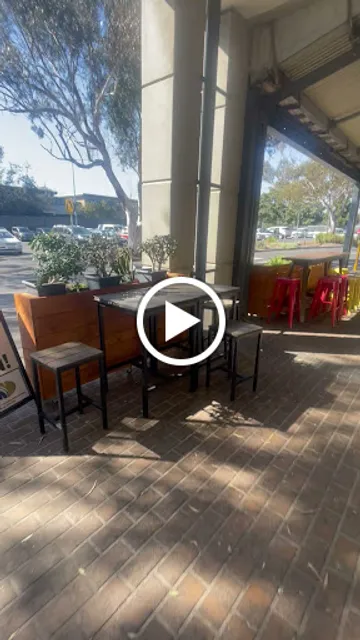 BunMee Bay - De Present Vietnamese food & cafe