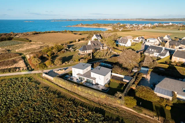 villa Yana et Enora/Bretagne/bord de mer/piscine