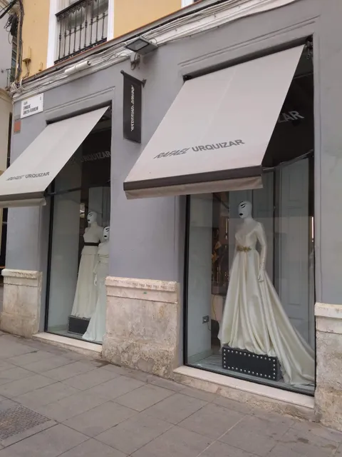 RAFAEL URQUIZAR ATELIER