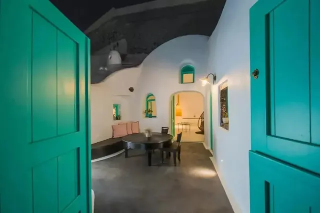 GTK Santorini Sunset Villa