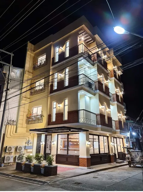 Nine Balconies Island stay