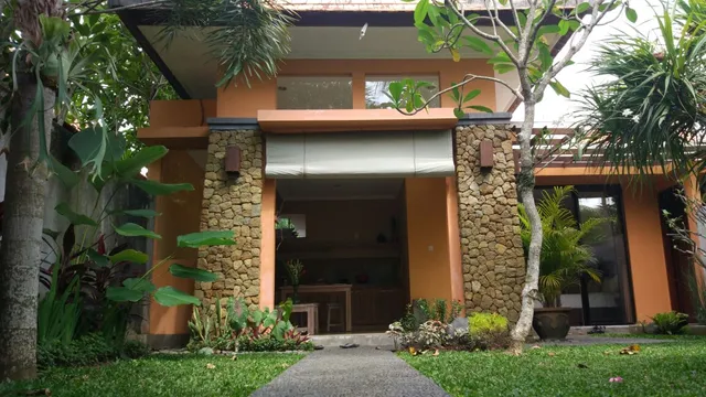 Batuan Villa