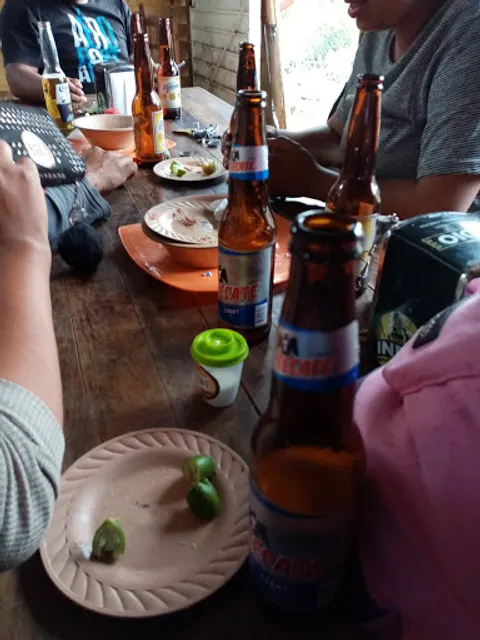 El Establo Bar & Grill