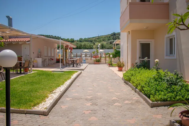 Dimitra & Evdokia Hotel