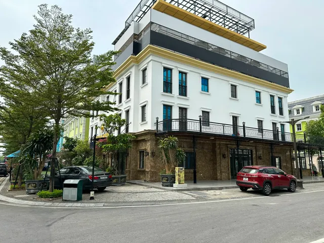 Crystal Holiday Hotel Hạ Long